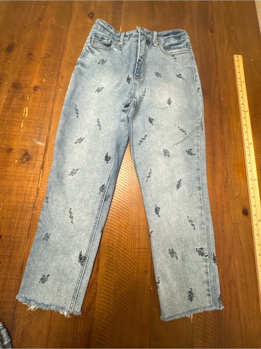 Tinseltown Light Blue Straight Jeans with Black Embroidery